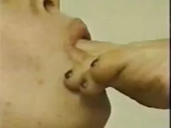阴茎的图片脚的声音) 热女孩的视频