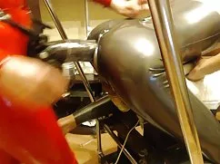 戳阴道游戏如何模仿性爱手淫